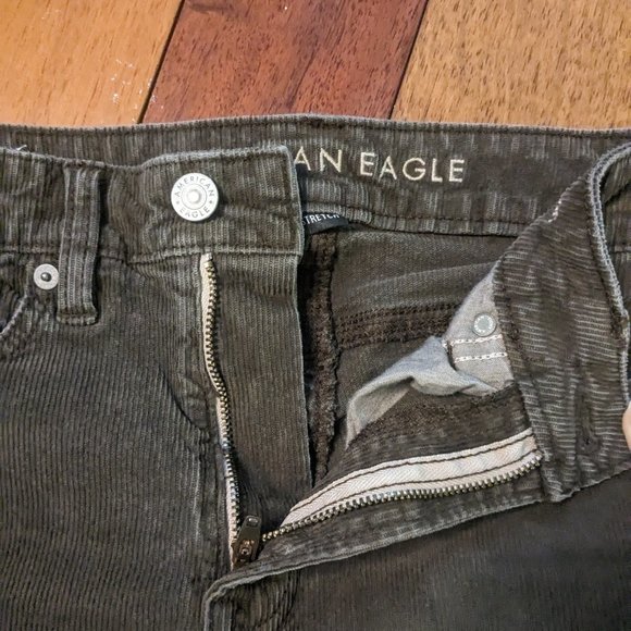 American Eagle High Rise brown corduroy pants - Picture 4 of 6